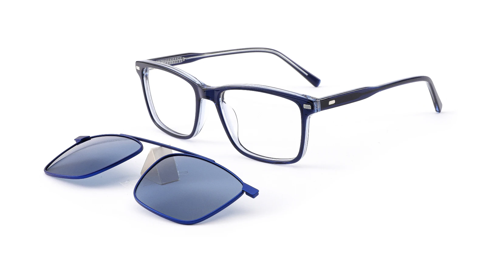 SMC1668 Clip-on 45-degree product view
