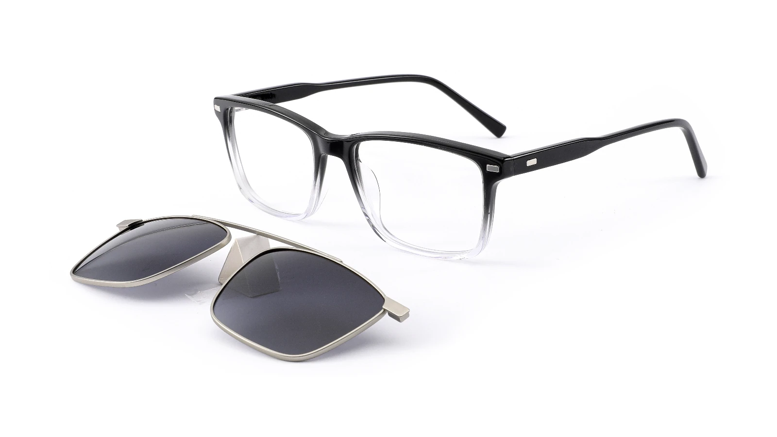 Black / Clear — 45° view