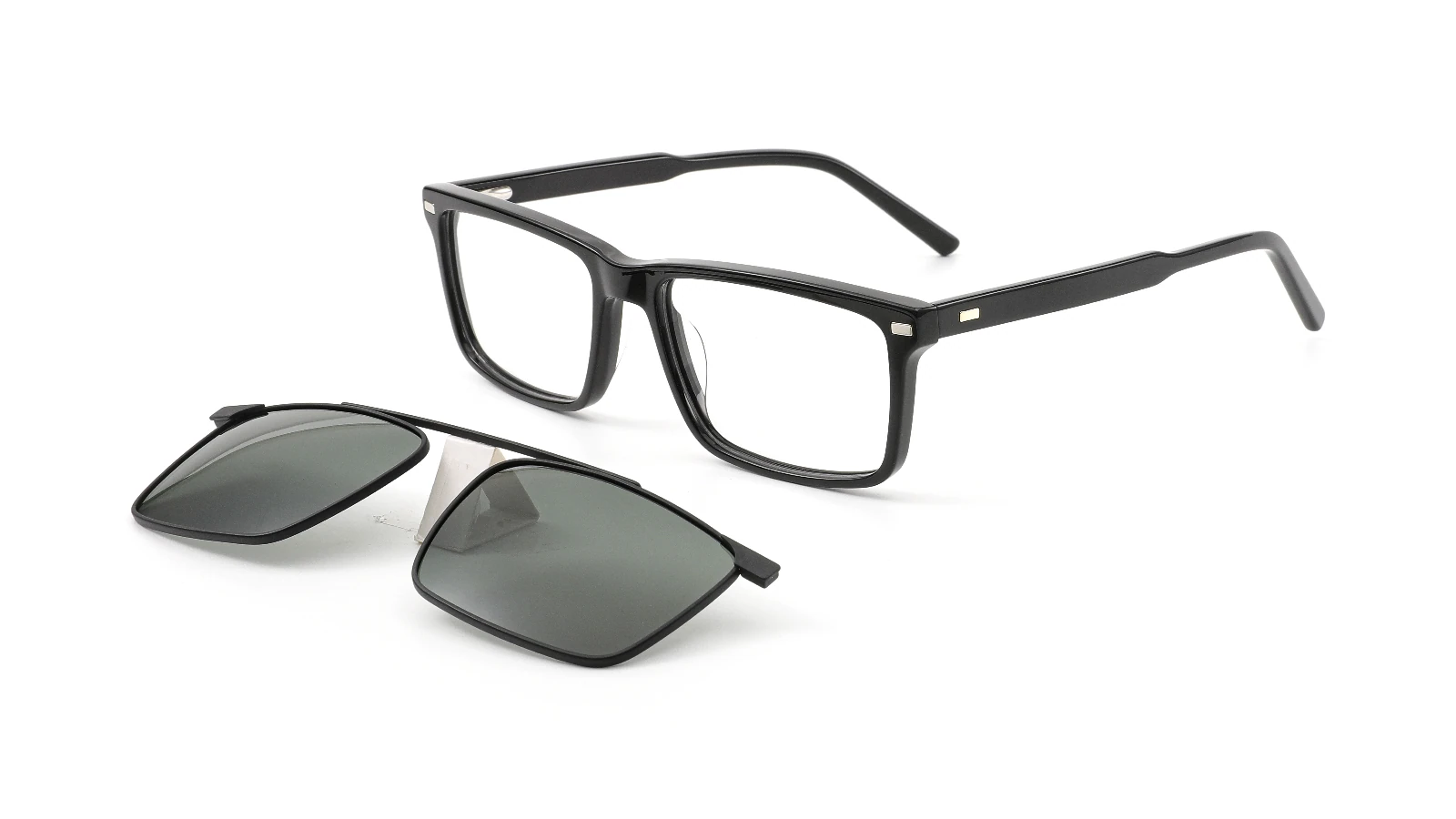 Black — 45° view