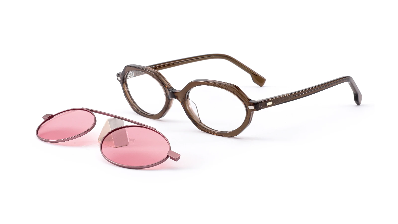 Brown — 45° view