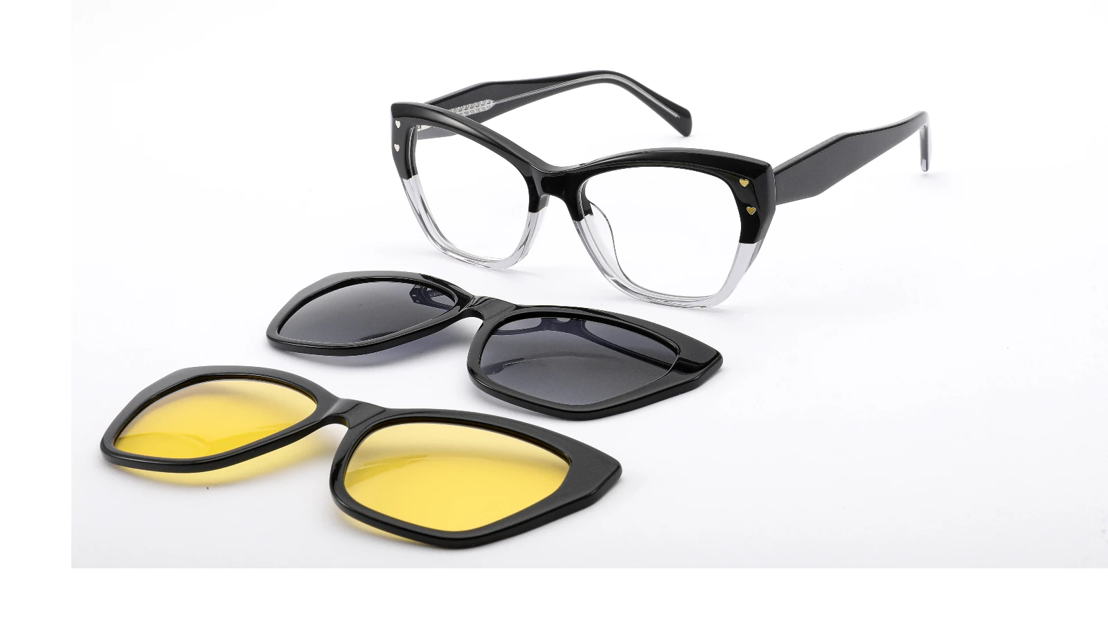 Black — 45° view