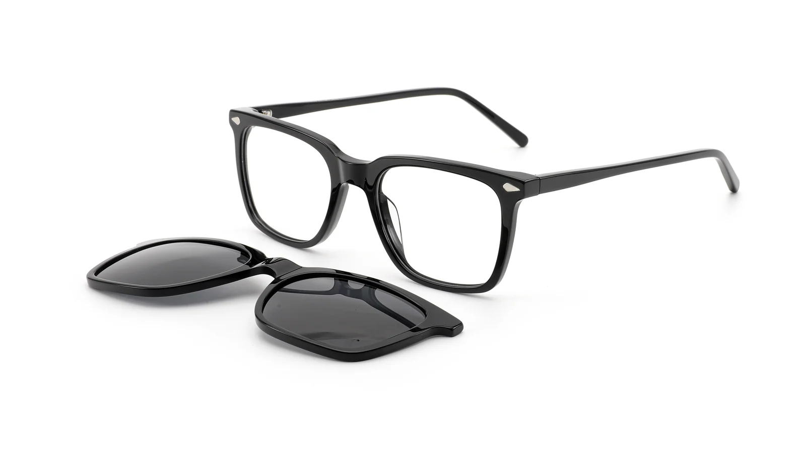 Black — 45° view