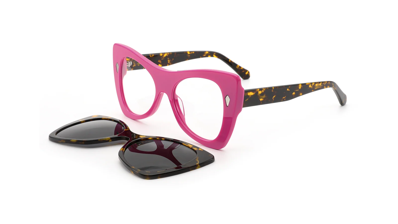 Pink / Tortoise — 45° view
