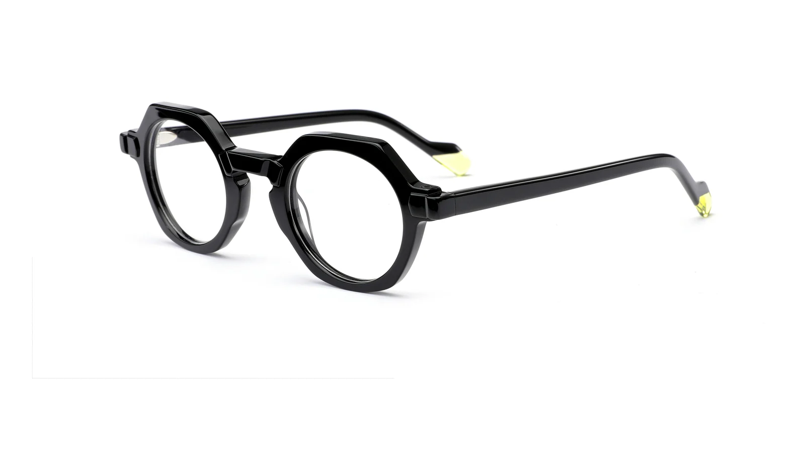 Black — 45° view