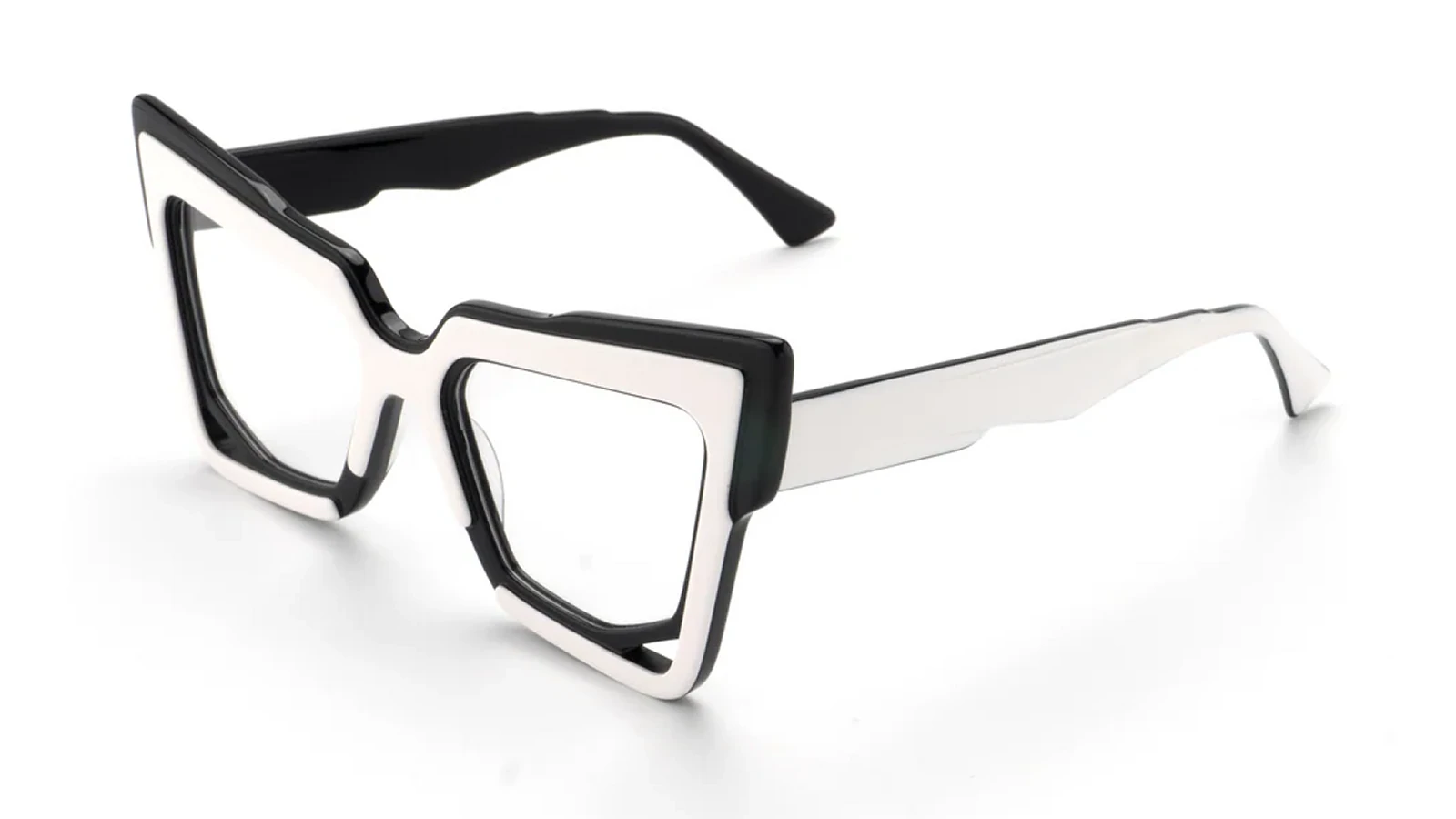 White / Black — 45° view