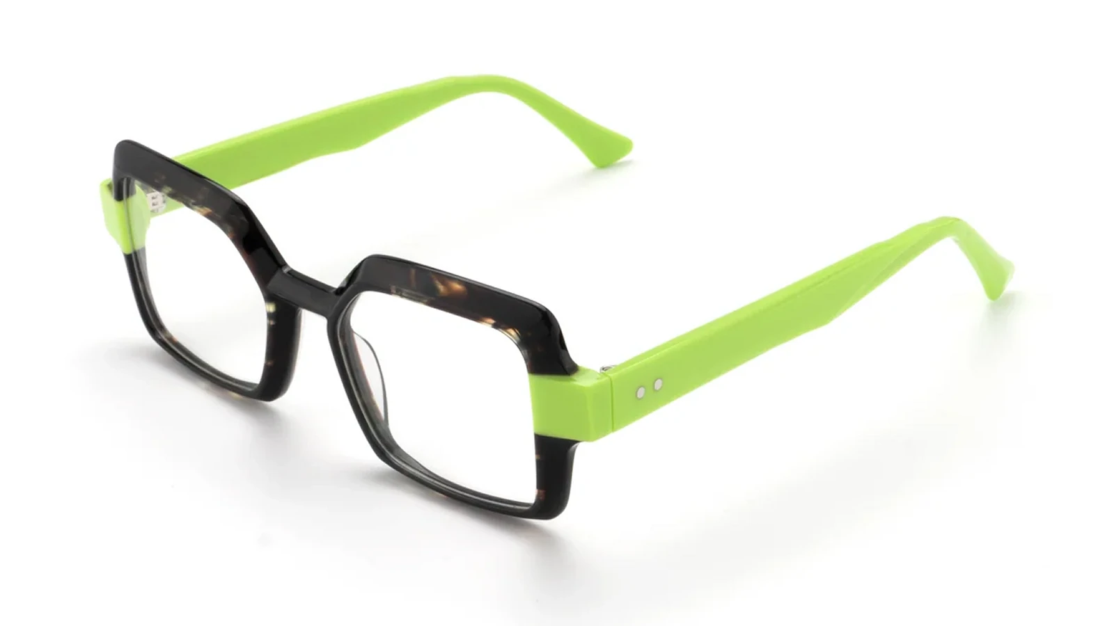 Black / Green — 45° view