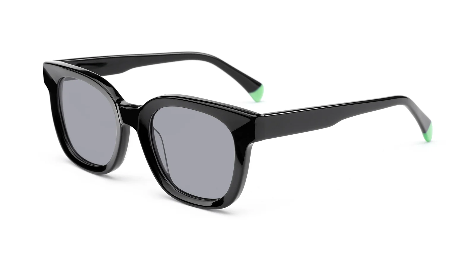 Black — 45° view