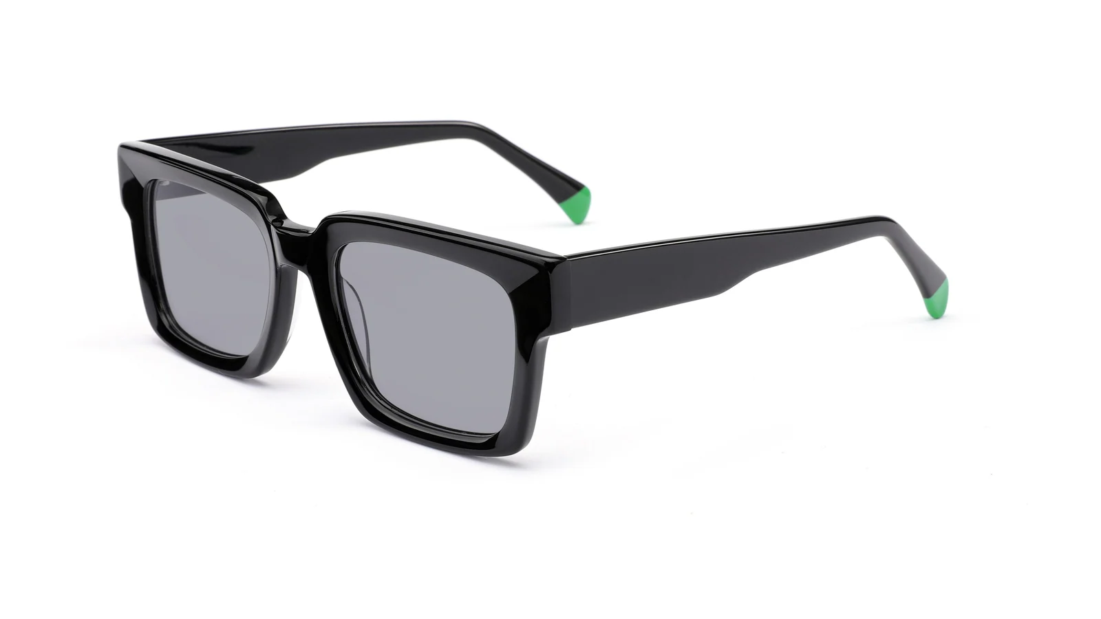 Black — 45° view