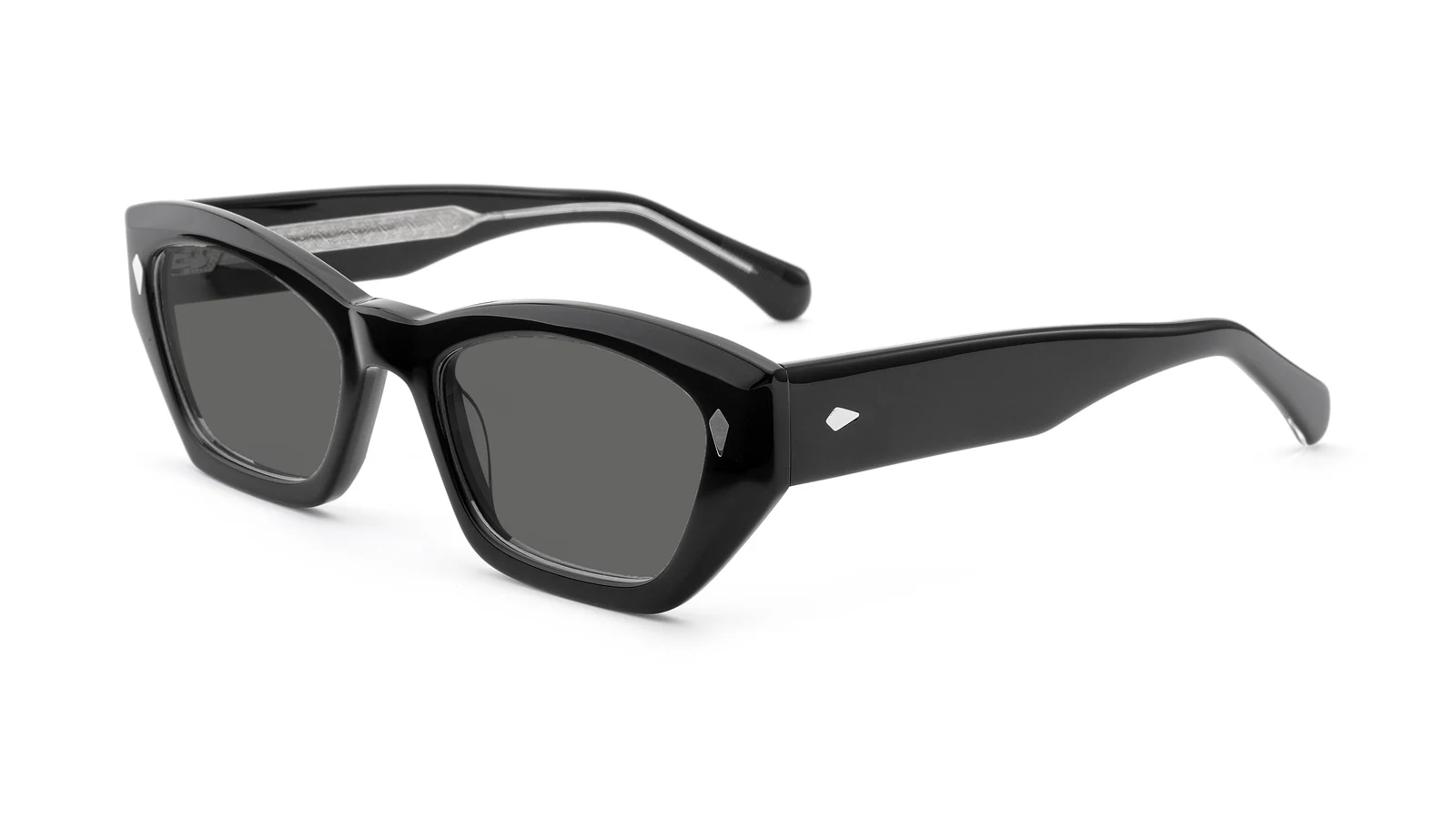 Black — 45° view