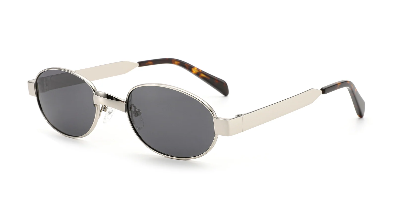 Silver / Grey — 45° view