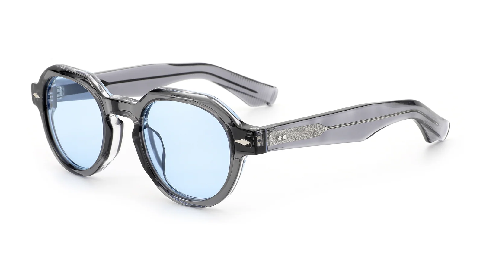 Smoke / Ice Blue — 45° view