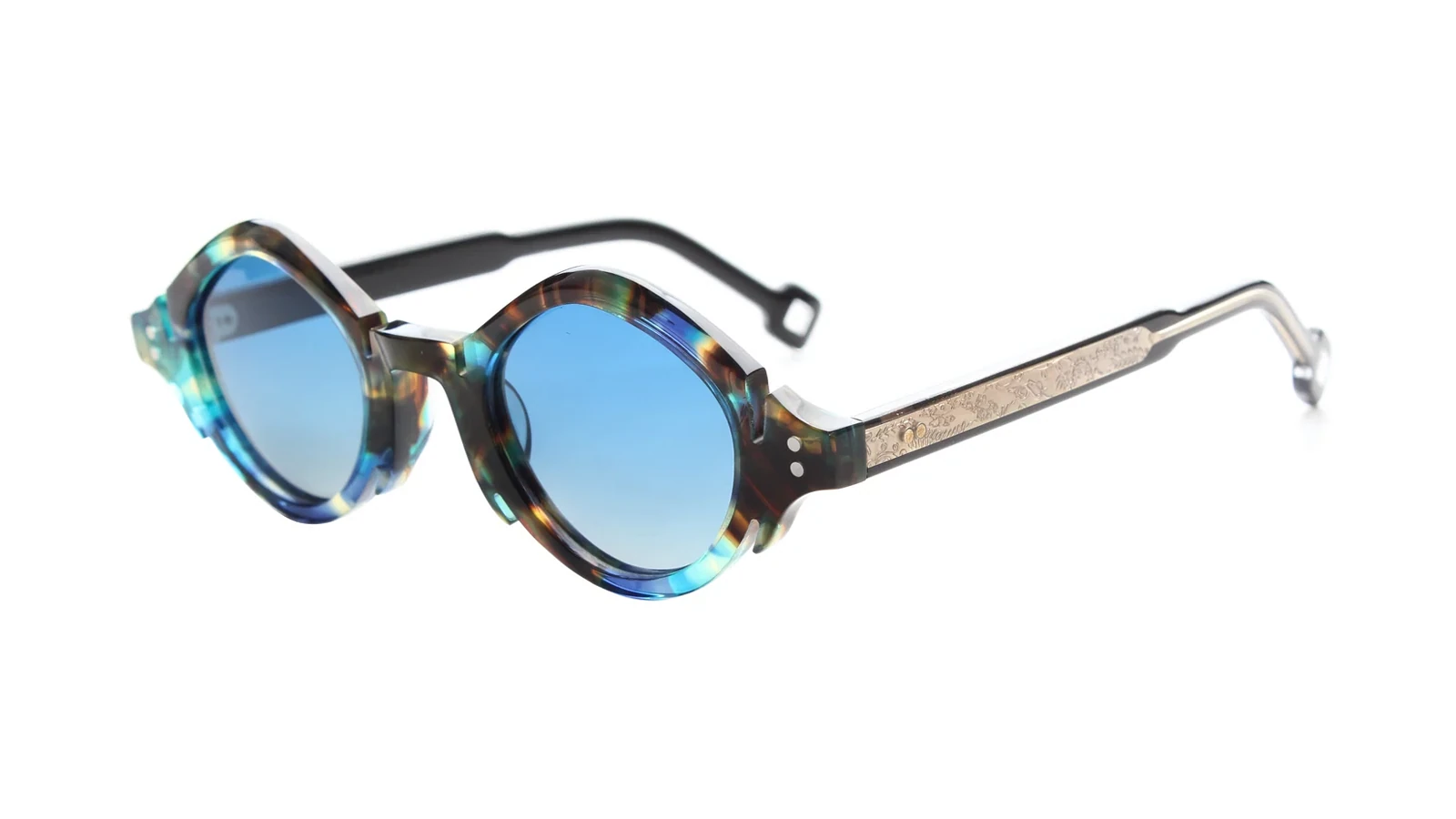 Turquoise Tortoise — 45° view